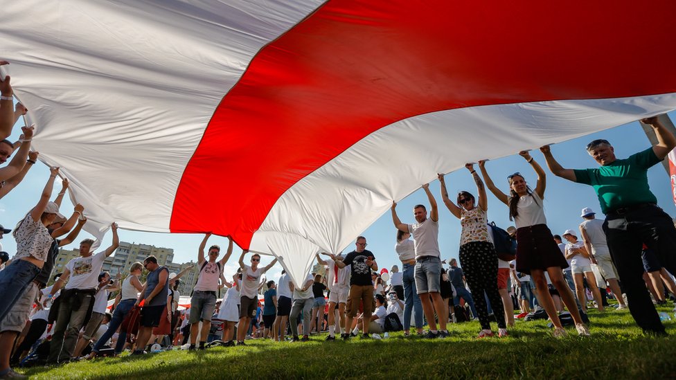 U fotografijama: Protesti u Belorusiji - gnev demonstranata i vera u bolje sutra