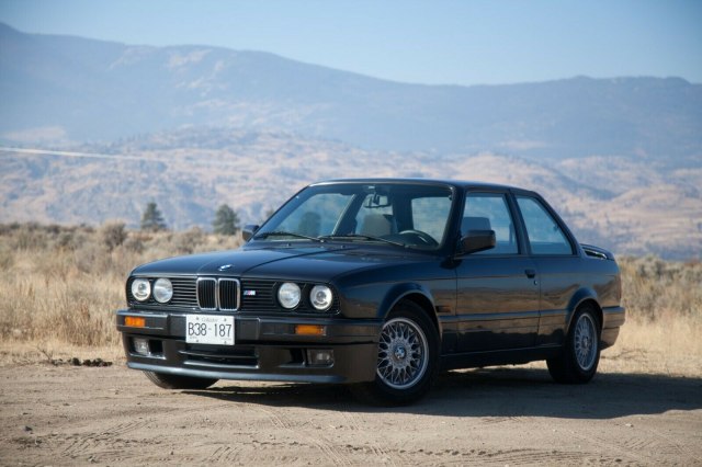 Na prodaju izuzetno retki BMW 320iS FOTO