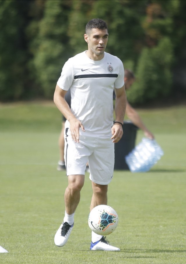 Miljkoviæ zvanièno u Partizanu, veæ je odradio trening