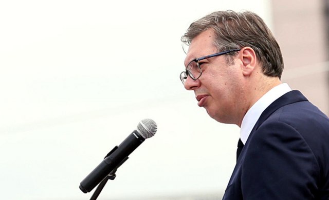 Vučić najavio rast penzija i minimalca