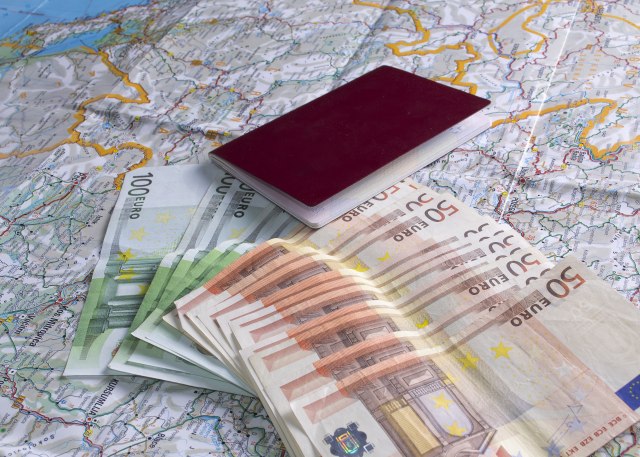 "Oko 100 miliona evra": Novac graðana Srbije zarobljen u Grèkoj i drugim destinacijama