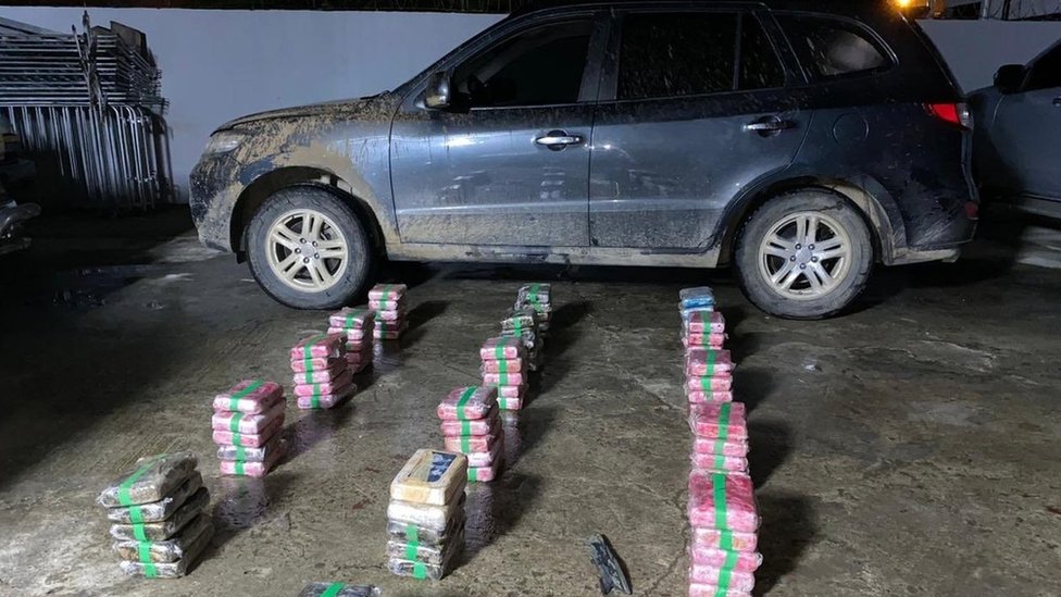 Trgovina drogom i politika: U automobilu guvernera Paname 79 paketa narkotika