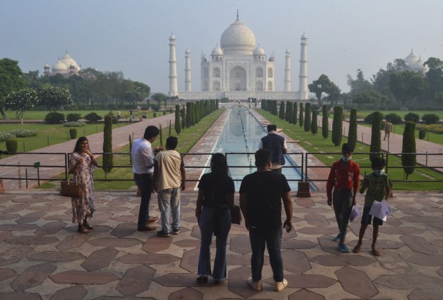 Sablasno prazan Tadž Mahal nakon ponovnog otvaranja FOTO