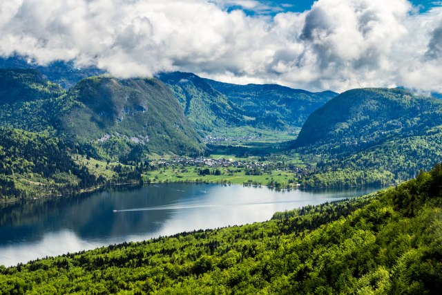 Odbijen zahtev crkve za denacionalizaciju Triglavskih jezera