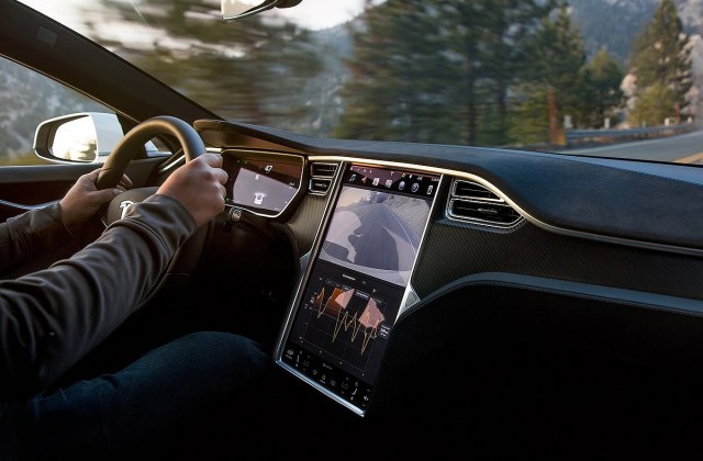 Da li je touchscreen u automobilu opasnost na putu koje nismo ni svesni?