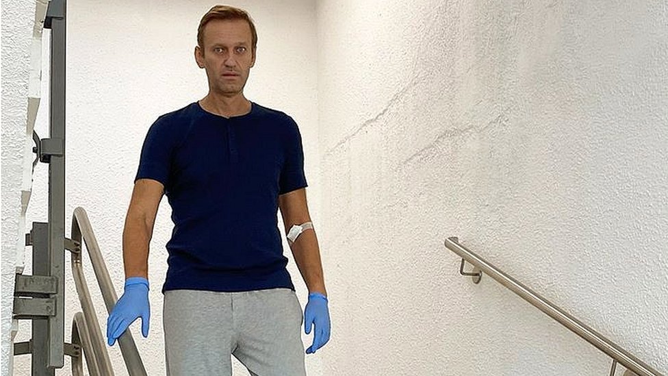 Aleksej Navaljni: Kako je njegov tim pronašao dokaz sa "novièokom&#x201c; na flašici