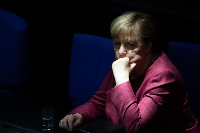 Merkelova upozorava: Linija je tanka