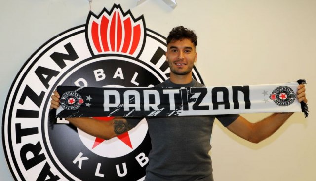 Zvanično: Ivan Obradović u Partizanu