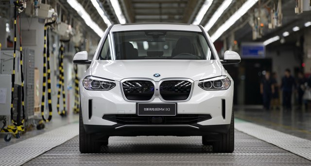 Poèela proizvodnja prvog elektriènog BMW SUV-a FOTO/VIDEO