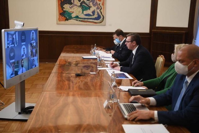 Vučić razgovarao sa šefom delegacije MMF-a FOTO