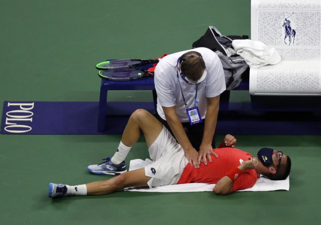 Džumhur u singlu izgubio od 500. tenisera sveta, pa zbog povrede predao u dublu