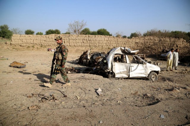 Samoubilaèki bombaški napad u Avganistanu: Stradalo najmanje 13 ljudi, desetine ranjenih