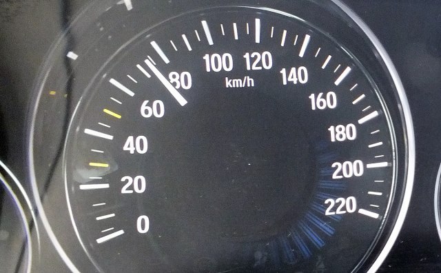 Kako se meri brzina automobila?
