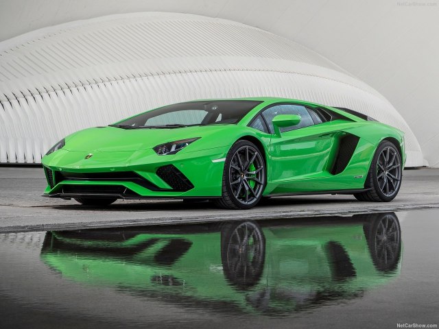 Lamborghinijem udario Škodu i ubio vozača