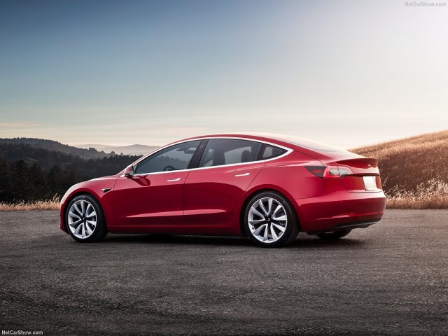 Tesla priznaje – zadnji branik može da otpadne tokom kiše