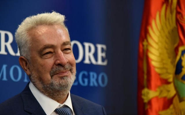 DPS: Krivokapić poštuje Srbiju za razliku od Crne Gore