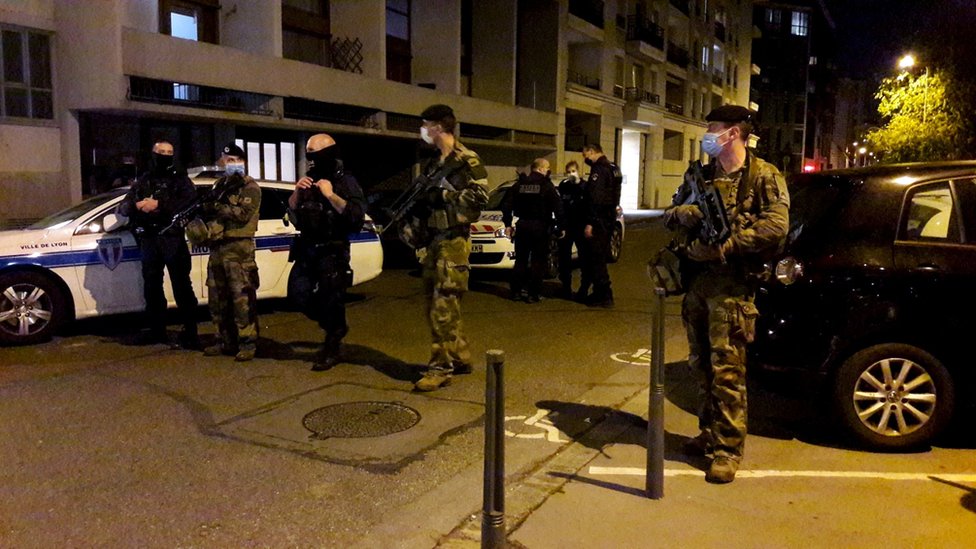 Napadi u Francuskoj: Oslobođen osumnjičeni za napad na pravoslavnog sveštenika