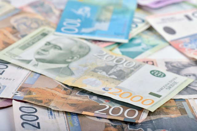 Falsifikovano najviše dinara, od deviza evri pa dolari