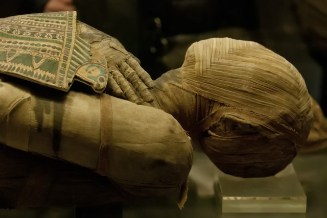 Kletva mumije: Otkriæe tajne grobnice mu promenilo život VIDEO