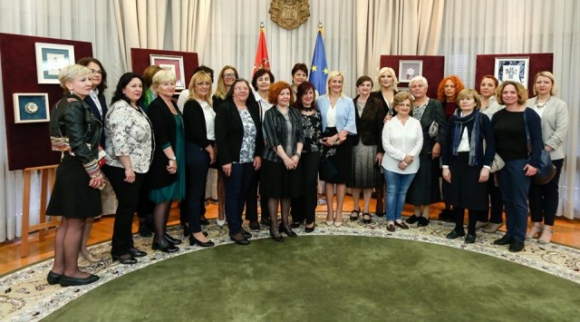 Njihove rukotvorine stižu na sve strane sveta, a jedna je došla i do kineskog predsednika