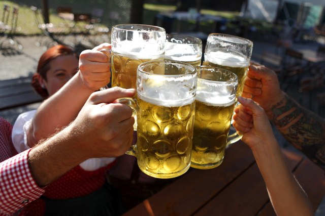 Šta se pije u Srbiji: Za trećinu ljudi pivo prvi izbor