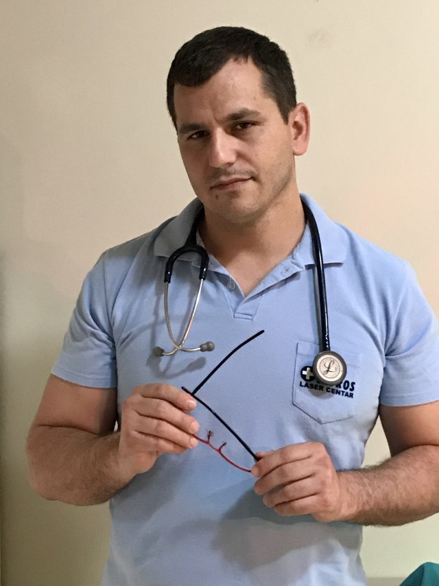 Dr Srđan Babić: Ne potcenjujte problem proširenih vena u trudnoći