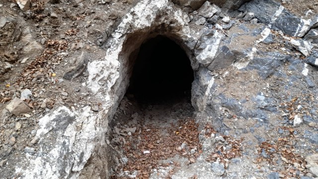 Neoèekivano otkriæe srpskih neimara: Graditelji pronašli peæinu dubine 15 metara FOTO
