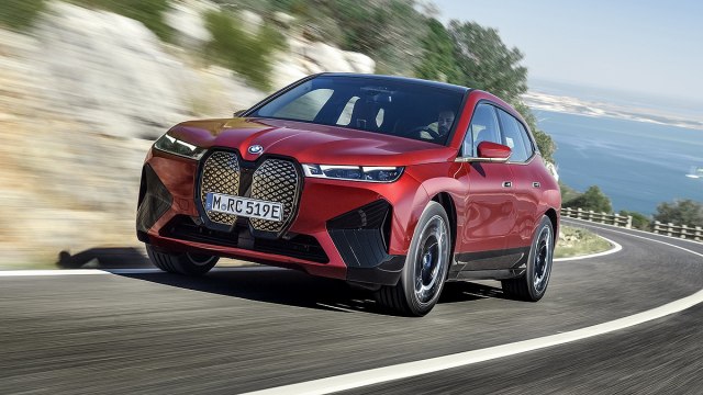 BMW revolucija: SUV sa 500 električnih 