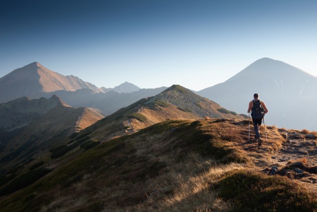 Magija planinarenja: 6 razloga zašto morate da ga probate