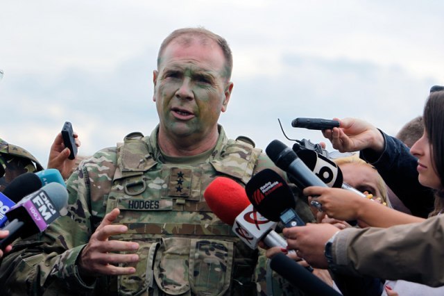 General Hodžis: Previše je onih koji žele haos, nije Srbija ista kao 1999. ali nisu ni SAD