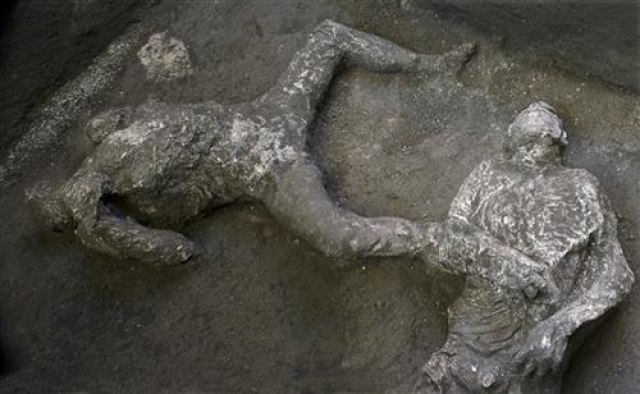 "Neverovatno mesto za istraživanje": Otkriveni ostaci gospodara i roba koji su pobegli od lave FOTO