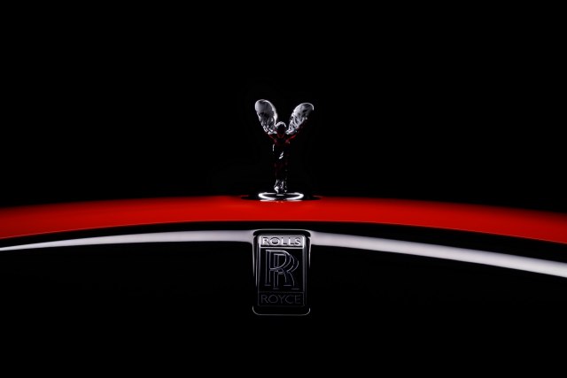 Rolls-Royce otkrio "Neon Nights" FOTO