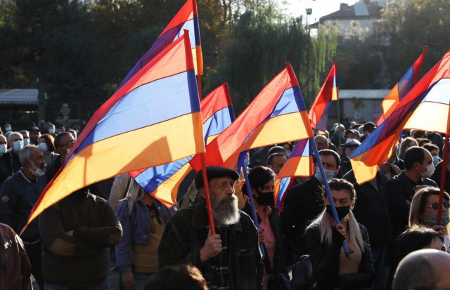 Jermenski parlament produžio ratno stanje