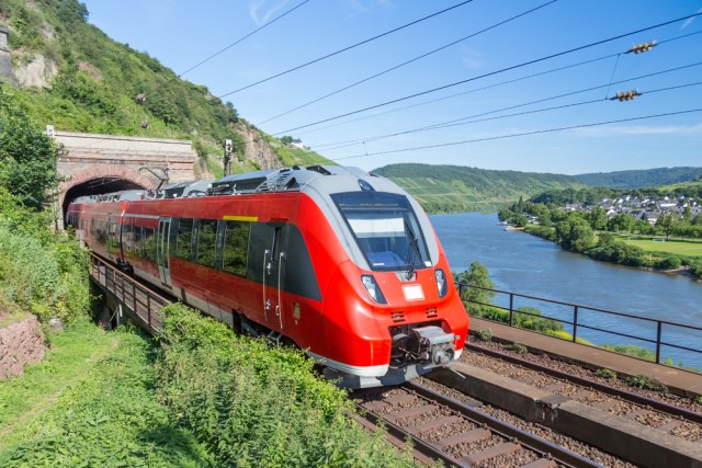 "Do 2025. bez dizelaša"; Nemaèka železnica eksperimentiše sa hidrogenskim vozovima