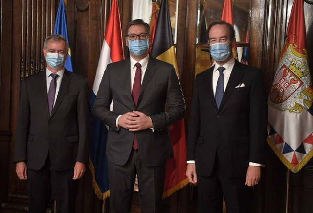 Vučić sa ambasadorima Belgije i Holandije