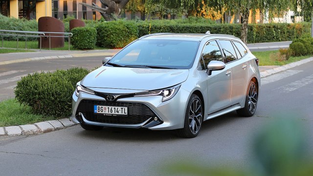 Test: Toyota Corolla karavan 1.2 Turbo Sport – lepo i korisno