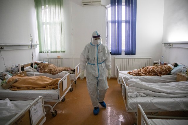 Opštine proglašavaju vanrednu situaciju; zasedao Krizni štab; ruska vakcina stiže u Srbiju