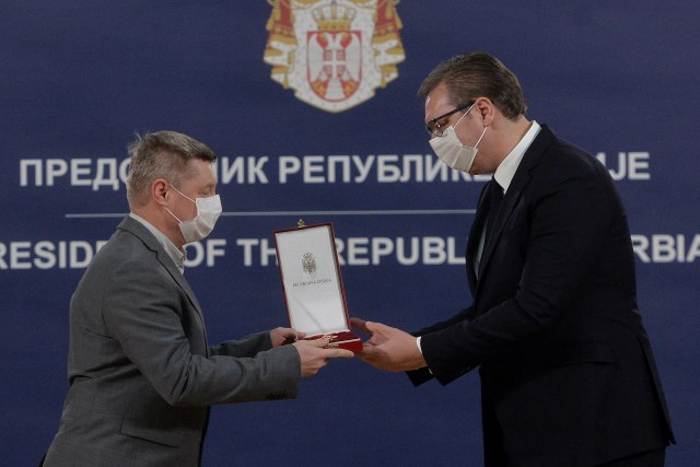 Vučić uručio odlikovanja i Pelemišu, Tiodoroviću, Stevanoviću