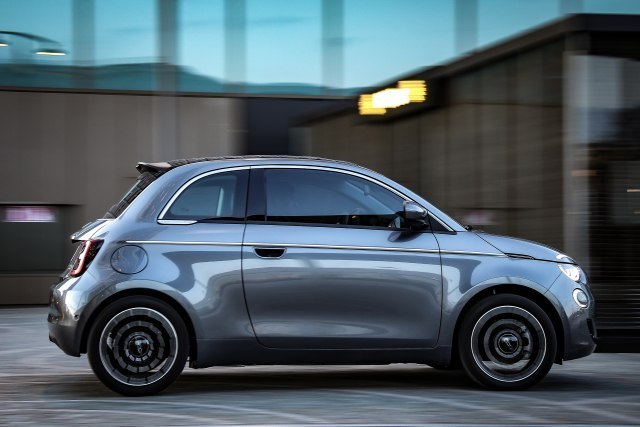Fiat će elektrifikovati 60 odsto vozila