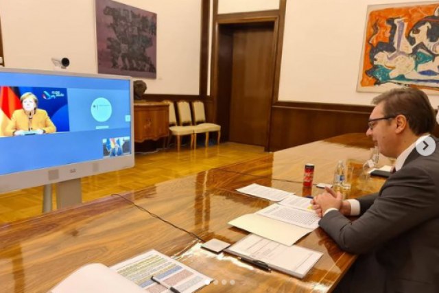 President Aleksandar Vuèiæ talked via video link with German Chancellor Angela Merkel