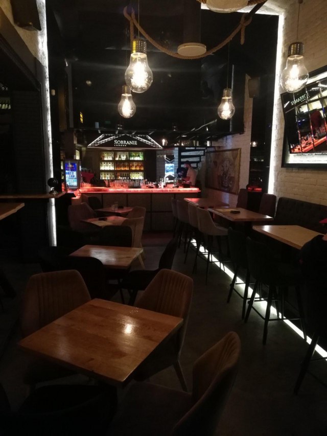 Beograd: Komunalna milicija zatekla živu muziku u restoranu, lokal ispražnjen i zatvoren FOTO