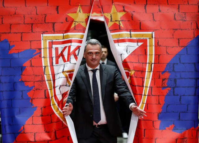 12811796575fe4bb7f8656c652096635_w640.JP