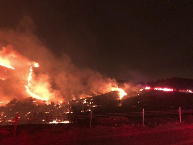 Kalifornija: Zbog šumskog požara evakuisano 7.000 ljudi