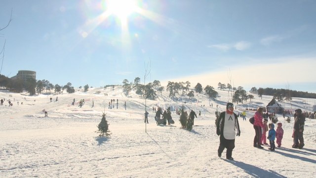 Pripreme za početak sezone na Zlatiboru: Cene ski-pasa nepromenjene FOTO