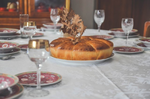 Božiæna trpeza: Peèena guska u Rusiji,u Egiptu kahk