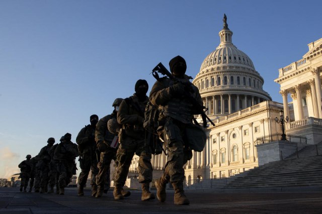 Kako izgleda kad vojska najveæe svetske sile uðe u Kongres prvi put nakon Graðanskog rata FOTO