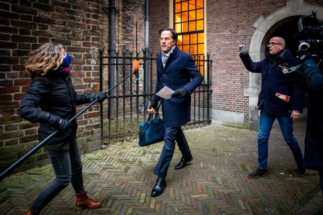 Kolektivna ostavka - pala vlada Holandije