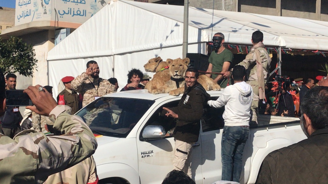 Libija i ratni zloèini: Šestorica braæe i njihovi lavovi terorisali meštane malog grada