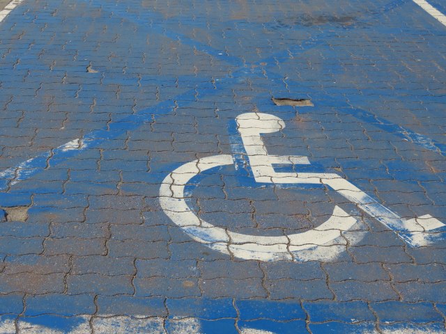 Novi Sad: Bahato parkiranje krši prava osoba sa invaliditetom