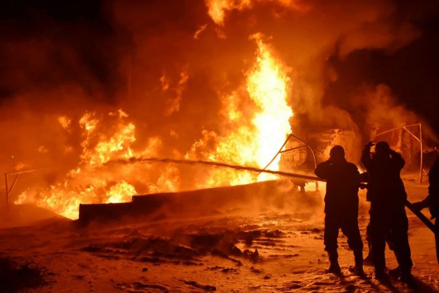 Požar praæen eksplozijom u mornarièkoj akademiji u Libiji, ima nastradalih